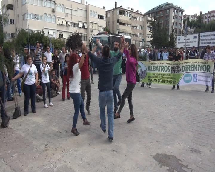 CHP'li belediyenin zabıtaları CHP'lileri dövdü