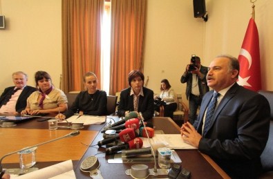 AKPM'den CHP'ye Ziyaret