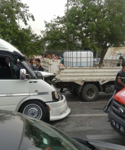 Kahramanmaraş'ta Zincirleme Kaza Açıklaması 20 Yaralı