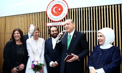 Cumhurbaşkanı Erdoğan Brüksel'de nikah şahidi oldu