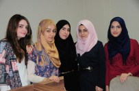 Savaştan Kaçtılar Vatanları İçin Üniversite Okuyorlar