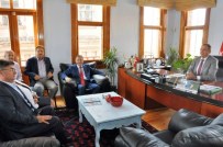 CUNDA ADASı - Ayvalık Belediye Başkanı Gençer'e Başkan Uğur'dan Ziyaret