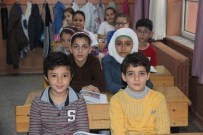 KİMLİK NUMARASI - Bursa'da 6 Bin Yabancı Öğrenci Var