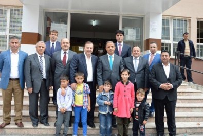 Esenyurt'ta Eğitim Atağı Devam Ediyor