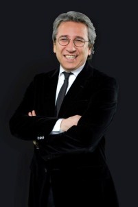 Basın Özgürlüğü Ödülü Can Dündar'a