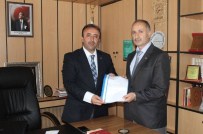 Diyanet-Sen İlçe Başkanı Tunç Çaycuma Müftü'süne Talep Dosyası Hazırladı