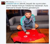 NOBEL - Millilerden Aziz Sancar'a Forma Jesti