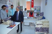 HALIS ARSLAN - Bafra Gençlik Merkezi Yardım Paketlerini Hazırladı