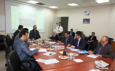 Büyükşehir Encümeni'nde, Kiralama İhalesi Düzenlendi