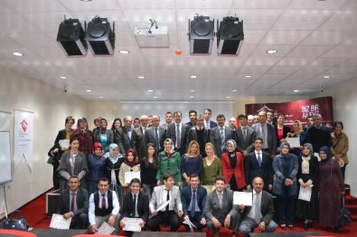 Erzurum'da 'Eğitimle Mutlu Yarınlar' Projesi Katılım Belgesi Töreni