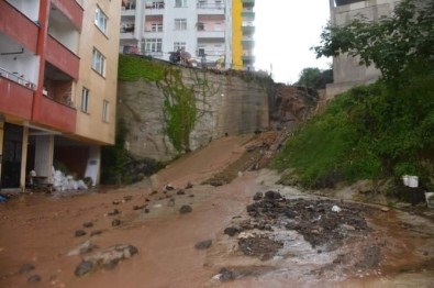 Karadeniz'de Beklenen Sağanak Yağış Giresun'da Etkili Oldu