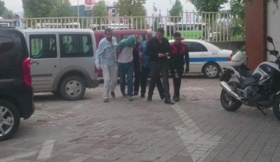 Oyuncak Tabanca İle PTT'yi Soydu