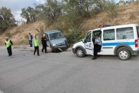 POLİS ARACI - Sivil Polis Ekipleri Kaza Yaptı Açıklaması 2 Yaralı