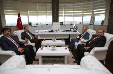 Vali Haner'den Iğdır Üniversitesi'ne Ziyaret