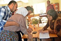 85'Lik Emine Teyze'nin Vatandaşlık Görevi Çileye Döndü