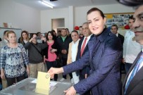 NÜKHET HOTAR - AK Partili Hotar'dan 'Balkon' Göndermesi