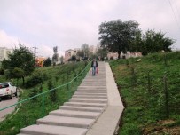 ENGELLİ RAMPASI - Alikahya Cumhuriyet Mahallesi Merdivenleri Yenilendi