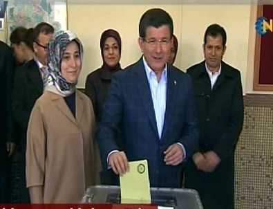 Başbakan Davutoğlu oyunu kullandı