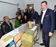 Başkan Gökçek oy kullandı