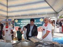 RIFAT KADRİ KILINÇ - Başkan Kılınç, Halka Aşure Dağıttı