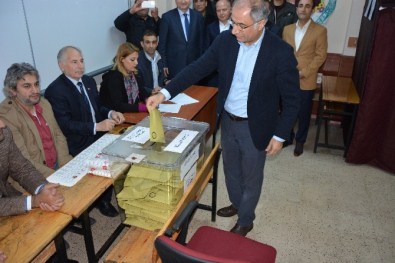 Eski İçişleri Eski Bakanı Efkan Ala, Oyunu Kullandı