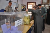 VEHBİ KOÇ - İnegöl'de Çifte Sandık