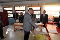 ŞERIF YıLMAZ - Kütahya Valisi Şerif Yılmaz Oyunu Kullandı