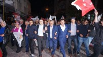 Sarıgöl'de AK Partililer Seçim Sonuçlarının Ardından Konvoy Düzenledi