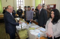 AMIR ÇIÇEK - Vali Çiçek Oyunu Kullandı