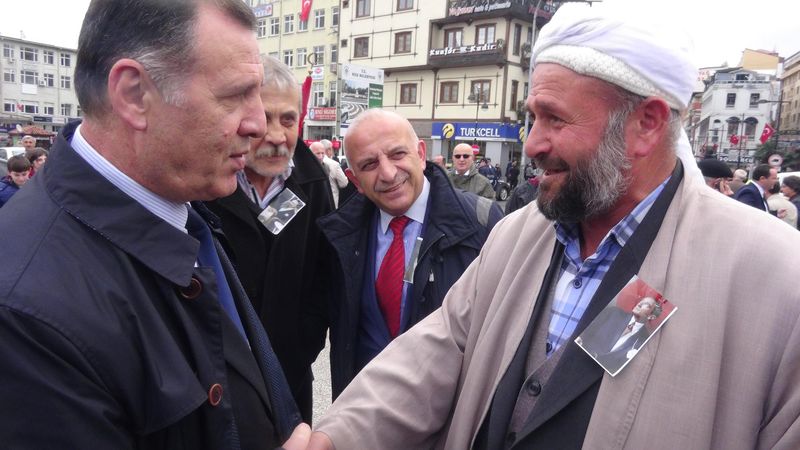 Rizeliler Atatürk'ü andı