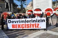 AZMI KERMAN - Atatürk Anıtı Önünde Tüm Gün Nöbet Tutacaklar