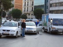 İzmir'de 09.05'Te Hayat Durdu