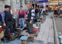 Saat 09.05'Te Adana'da Hayat Durdu