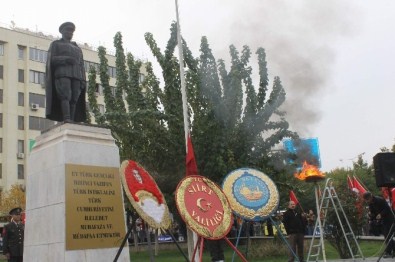 Siirt'te 10 Kasım Atatürk'ü Anma Programı Düzenlendi