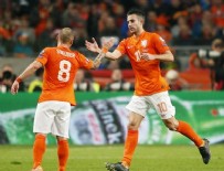 WESLEY SNEIJDER - Sneijder'den Van Persie yorumu: Oyununa odaklanmalı
