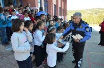 AHMET POYRAZ - TDP'den Öğrencilere Kitap