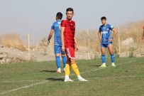 U21 - Yeni Malatyaspor'un Genç Futbolcusu Burak Performansıyla Göz Dolduruyor