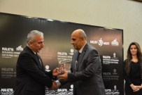 TÜRKIYE RADYO TELEVIZYON KURUMU - 6. Malatya Uluslararası Film Festivali Sponsorlarına Plaket Verildi