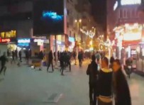 İstanbul'da Polis Ve İşportacılar Arasında Arbede