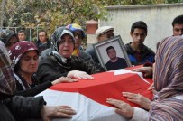 BELIZE - Kayıp Denizcinin Cenazesi 1 Yıl Sonra Defnedildi