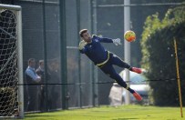 RAUL MEIRELES - Fenerbahçe'de Hazırlıklar Sürüyor