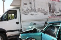 Kumluca'da Kaza Açıklaması 2 Yaralı