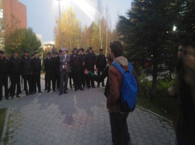 Üniversitede Kavga Açıklaması 11 Gözaltı