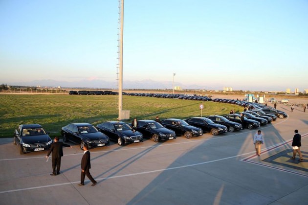 Kral Salman böyle karşılandı