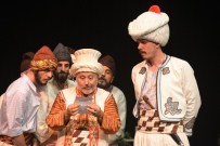 ÇOCUK OYUNU - Adana Devlet Tiyatrosu'nda Yeniden 'Macun Hokkası'