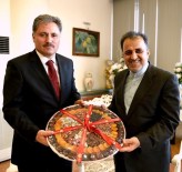 KURU KAYISI - D-8 Genel Sekreteri Mousavı'dan Başkan Çakır'a Ziyaret