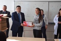 FATİH PROJESİ - Fatih Projesi Çerçevesinde Tablet Bilgisayarlar Öğrencilere Dağıtıldı