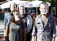 G20'ye Maskeli, Tiyatrolu Protesto