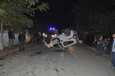 İnegöl'de Trafik Kazası Açıklaması 3 Yaralı