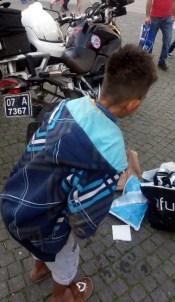 Küçük Hırsız Polise Yakalandı